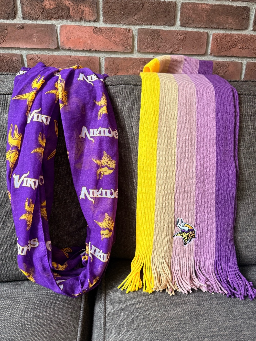 Minnesota Vikings Purple & Gold Team Scarf Set